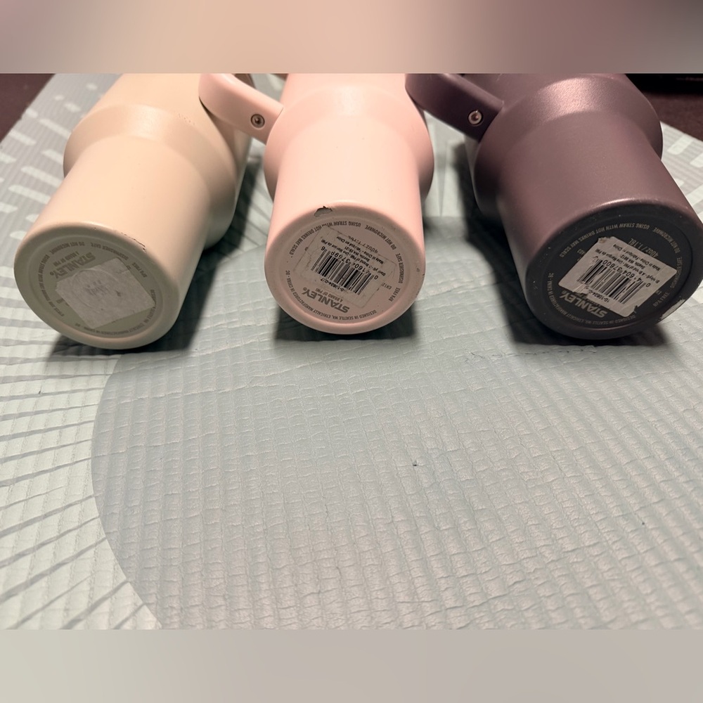 Stanley 40oz Cups: Sage Green, Pink and Grey - Picture 3 of 4
